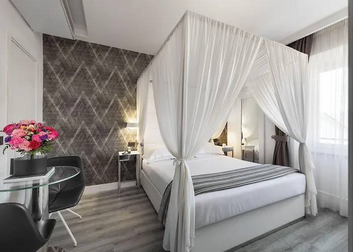 Lhp Hotel River & Spa